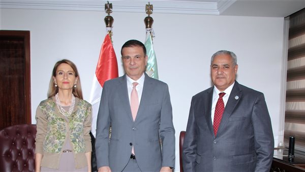 وزير الزراعة يبحث مع مدير ومكتب اليونسكو وممثل الفاو التعاون المشترك لتطوير المتحف الزراعي وحديقة الأسماك