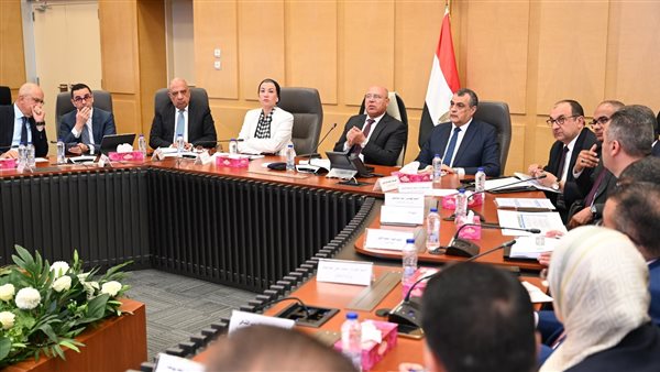  وزير الصناعة يترأس الاجتماع الثالث والعشرين للمجموعة الوزارية للتنمية الصناعية
