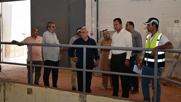 وزير الإسكان يُتابع مشروعات توسعات وصيانة محطات الصرف الصحي بمدن الشروق والعاشر والمنيا الجديدة