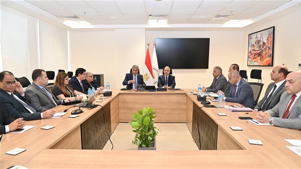 السياحة والري يبحثان تسهيل إصدار التراخيص المتعلقة بأعمال وزارة الري والتى يتم إصدارها للمشروعات السياحية