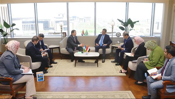 وزير الزراعة يبحث مع سفير اوزبكستان بالقاهرة تعزيز أوجه التعاون في المجال الزراعي
