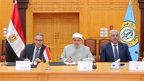 استكمالا لتقديم خدمات جديدة ومبتكرة.. البنك الأهلي يوقع بروتوكول تعاون جديد مع جامعه الأزهر