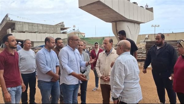 رئيس الجهاز المركزي للتعمير يتفقد مشروعات الطرق وتوسعة كورنيش الإسكندرية 