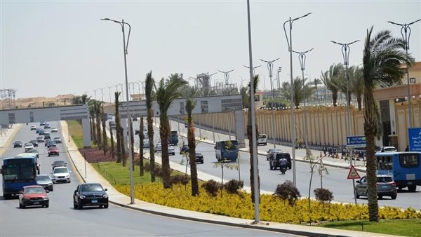  القاهرة الجديدة: تنفيذ وتطوير حزمة متكاملة من المحاور والطرق بأطوال تجاوزت 110.5 كم