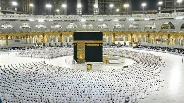  وزير السياحة يعتمد الضوابط المنظمة لتنفيذ رحلات العمرة لموسم 1447 هـ