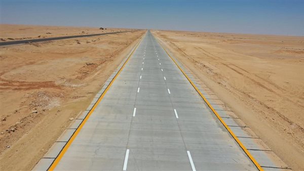وزير الإسكان: افتتاح وتشغيل القطاع الرابع من إزدواج طريق سيوة / مطروح بطول 50 كم