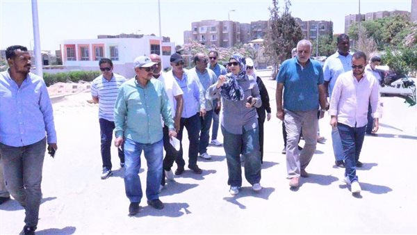 استكمال تطوير ورفع كفاءة محور الريفيرا الرابط بين عدة محاور بتوسعات مدينة الشيخ زايد