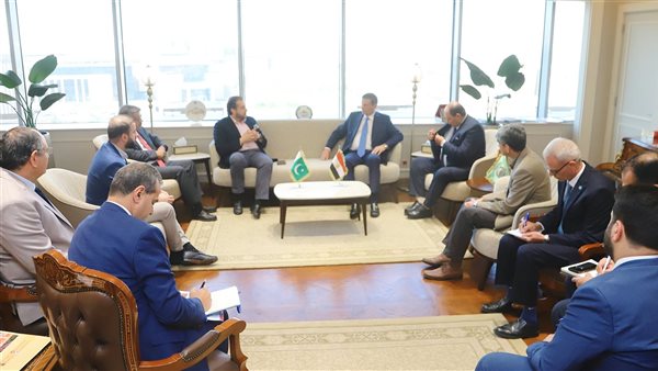 وزيرا للزراعة المصري والباكستاني بإقليم بنجاب يبحثان تعزيز التعاون وتبادل الخبرات