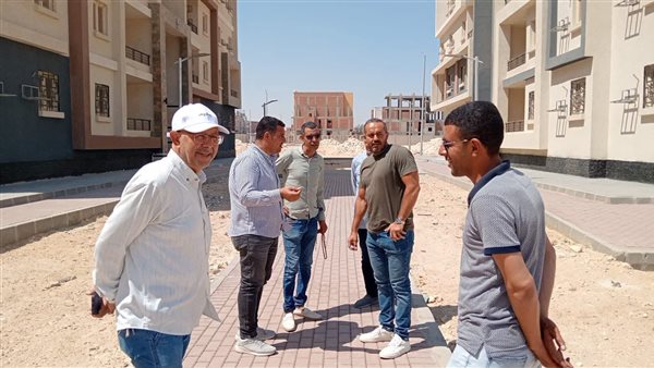 وزير الإسكان يتابع سير العمل بالمشروعات السكنية بمدن بدر ودمياط وبني سويف وأكتوبر الجديدة
