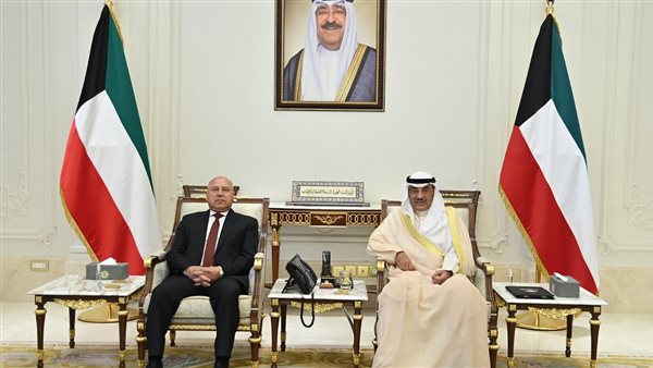 ولي عهد الكويت يستقبل نائب رئيس مجلس الوزراء للتنمية الصناعية وزير الصناعة والنقل لتدعيم التعاون المشترك بين البلدين 