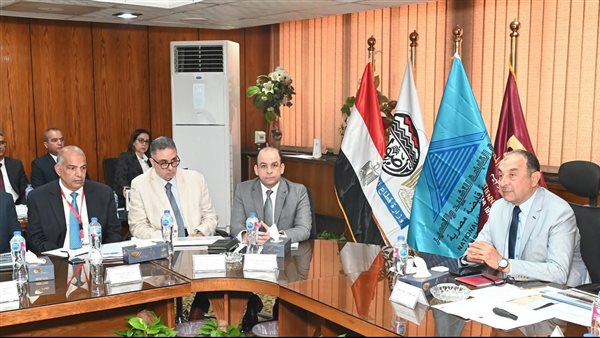 وزير قطاع الأعمال: قطاع التشييد ركيزة أساسية للتنمية العمرانيةويشدد على الالتزام بالجداول الزمنية 