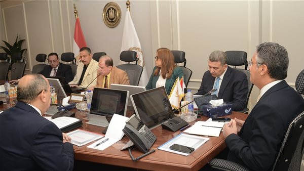 وزير التموين يجتمع مع رؤساء شركات مضارب رشيد وكفر الشيخ والبحيرة لمتابعة منظومة العمل