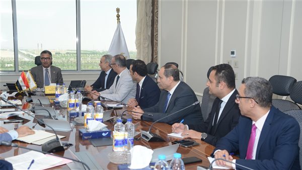 وزير التموين يناقش ضوابط موسم الأوكازيون الصيفي وسبل أحكام الرقابة على الأسواق 