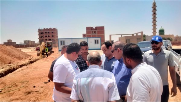 رئيس جهاز مدينة الشروق يتفقد مشروع التغذية الرئيسي بالمياه بعددٍ من المجاورات بمنطقة الرابية