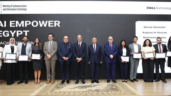 وزير الاتصالات يحضر حفل اختتام الجولة الثالثة 