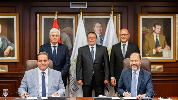 محافظ المركزي ووزير التعليم العالي يشهدان مراسم توقيع اتفاقيتي شراكة بين المعهد المصرفي وجامعتي القاهرة وسوهاج