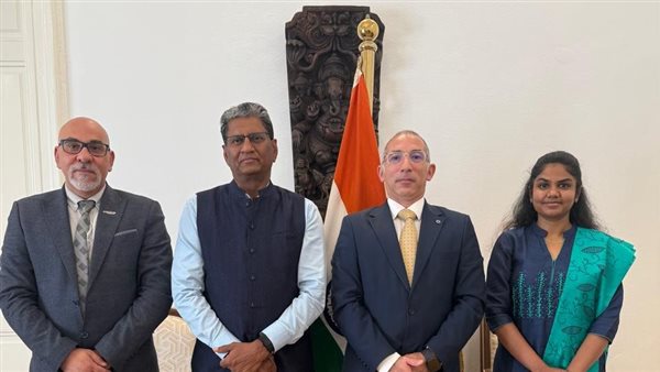 الرئيس التنفيذي لشركة أوراسكوم للمناطق الصناعية يلتقي بالسفير الهندي لمناقشة فرص الاستثمار
