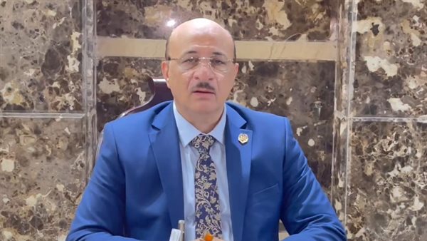 خبير مصرفي يجيب لماذا ارتفعت تحويلات العاملين بالخارج لتسجل 23.2 مليار دولار ؟