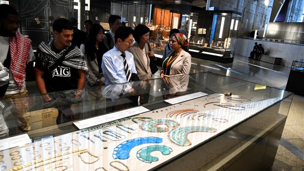 المبعوث الرئاسي الخاص لجمهورية كوريا الجنوبية يزور المتحف المصري الكبير ومنطقة أّهرامات الجيزة