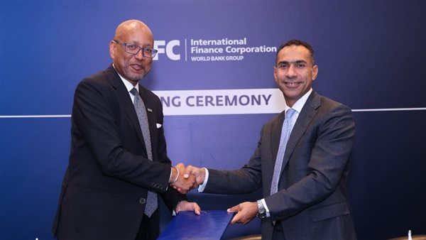  قناة السويس يتعاون مع مؤسسة التمويل الدولية 
