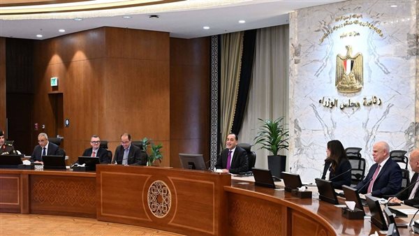 رئيس الوزراء يتابع مستجدات الموقف التنفيذي والمالي للمرحلة الأولى للمُبادرة الرئاسية 