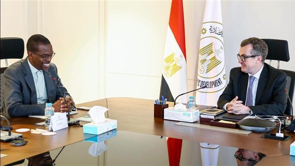 وزير التخطيط والتنمية الاقتصادية يبحث مع ممثلي البنك الإفريقي للتنمية سبل تعزيز التعاون لدفع مجالات التنمية الاقتصادية